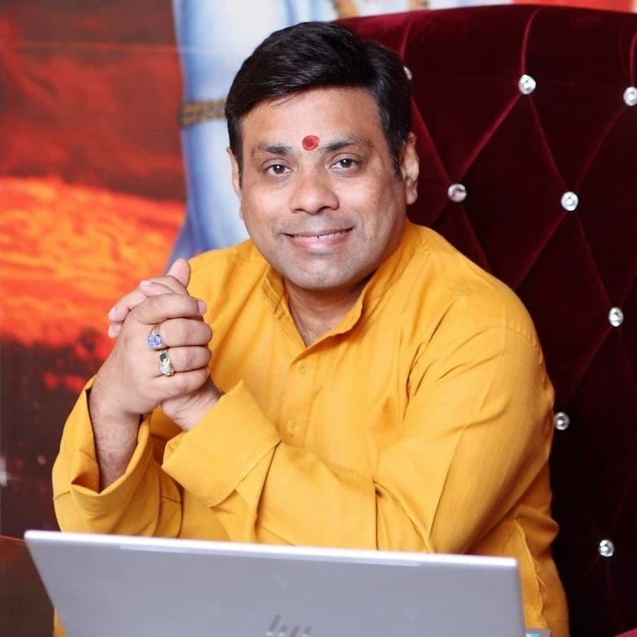 Dr. Vinay Bajrangi